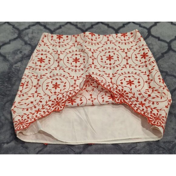 NWOT Loft Embroidered  Red & White Floral A-Line Skirt/Size 4 - Picture 3 of 6